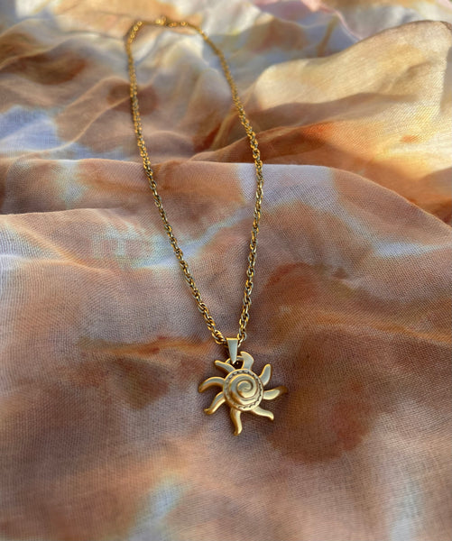 Alma Del Sol necklace